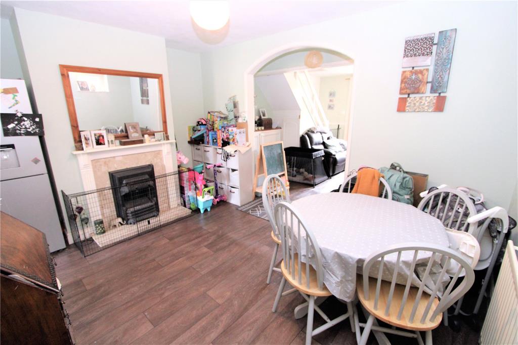 Lot: 14 - THREE-BEDROOM HOUSE -